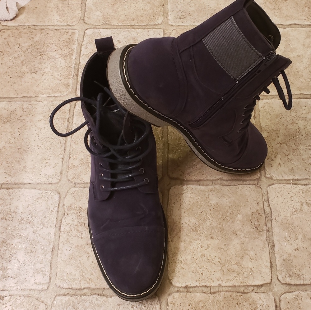 Dress shoes